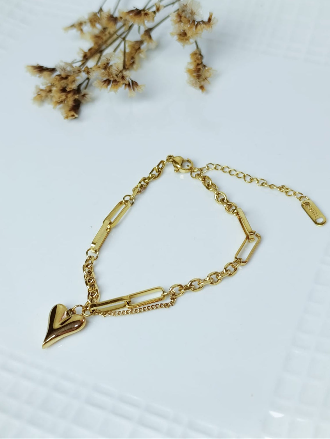 PULSERA CORAZON EN ACERO QUIRURGICO