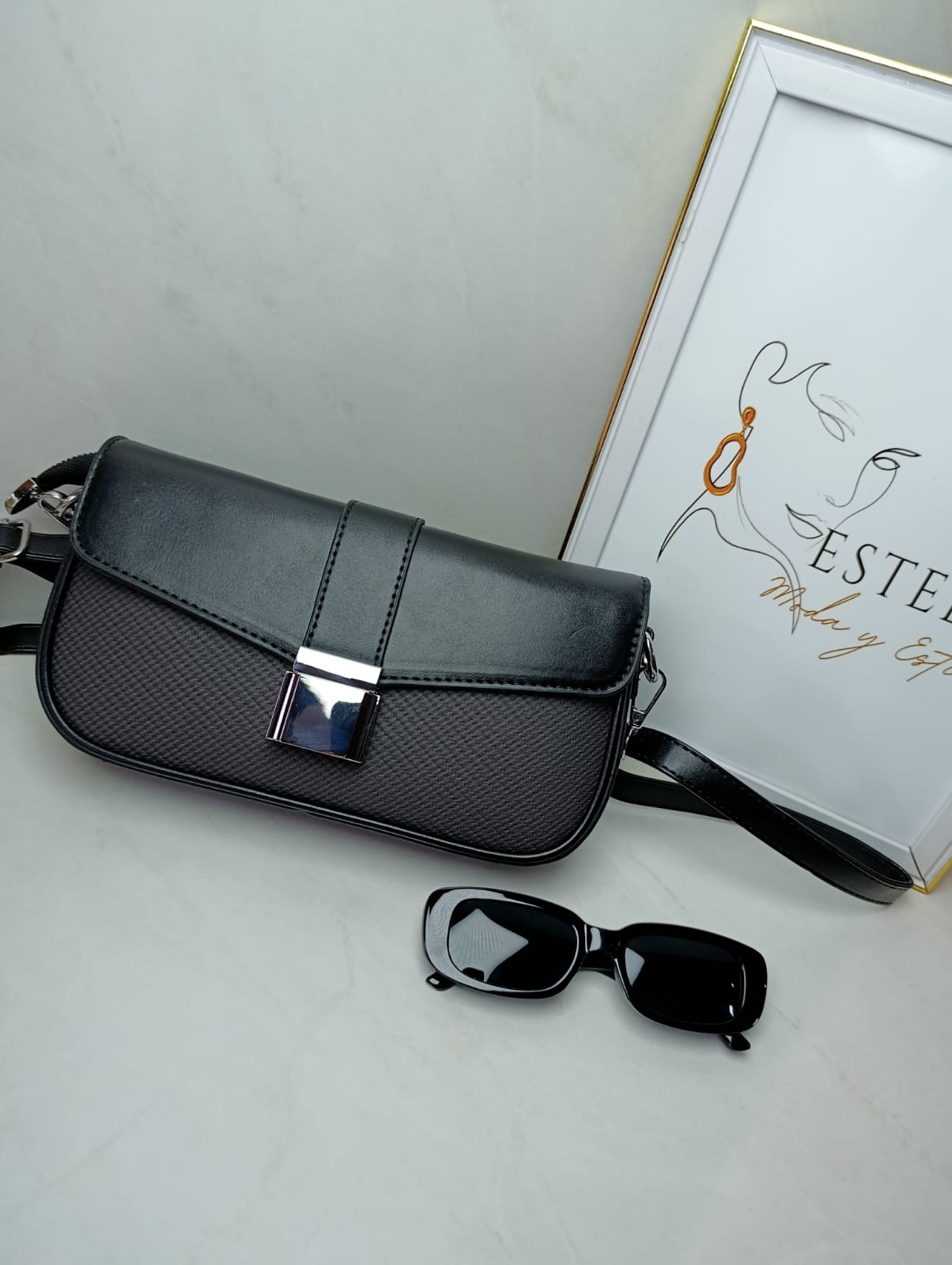 BANDOLERA NEGRA EN CUERO PREMIUM