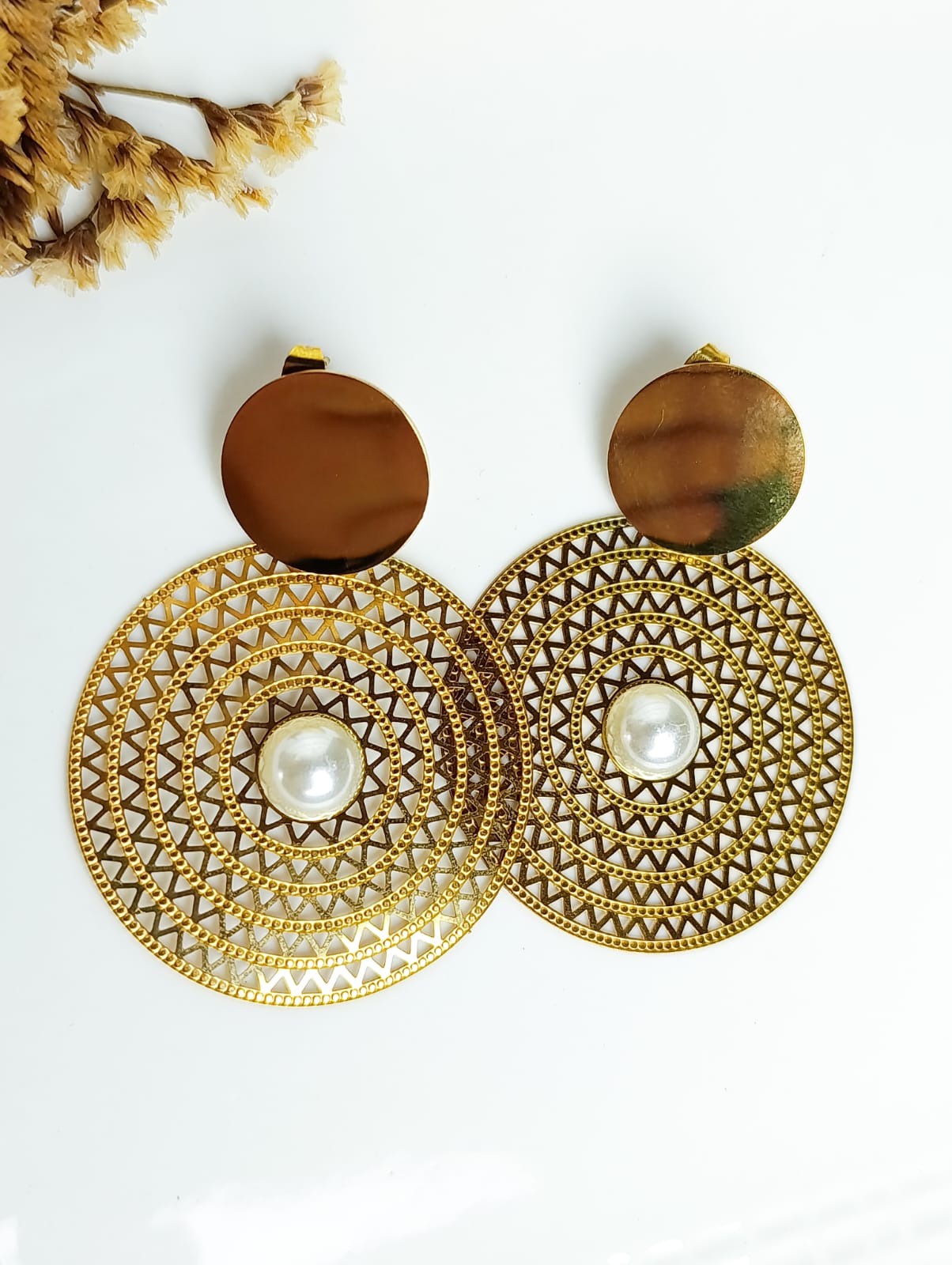 ARO DORADO MANDALA CON PERLA