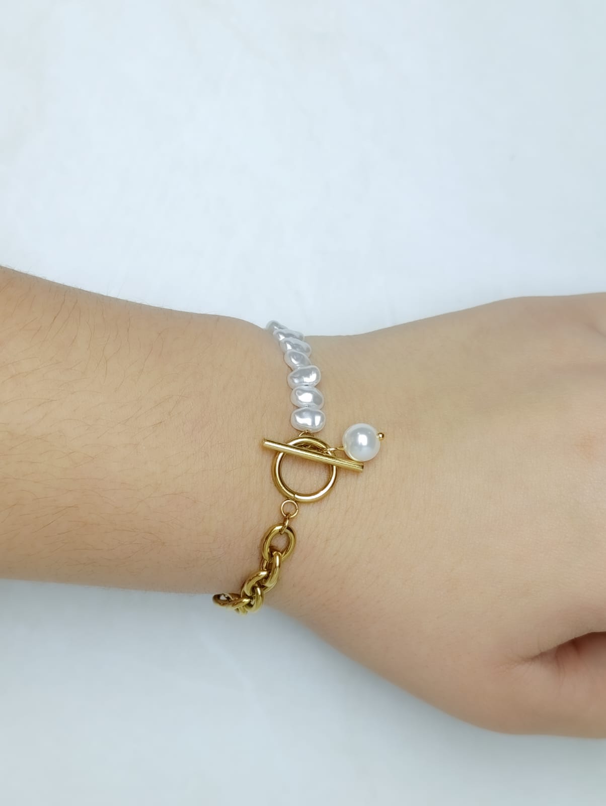 PULSERA PERLAS EN ACERO QUIRURGICO