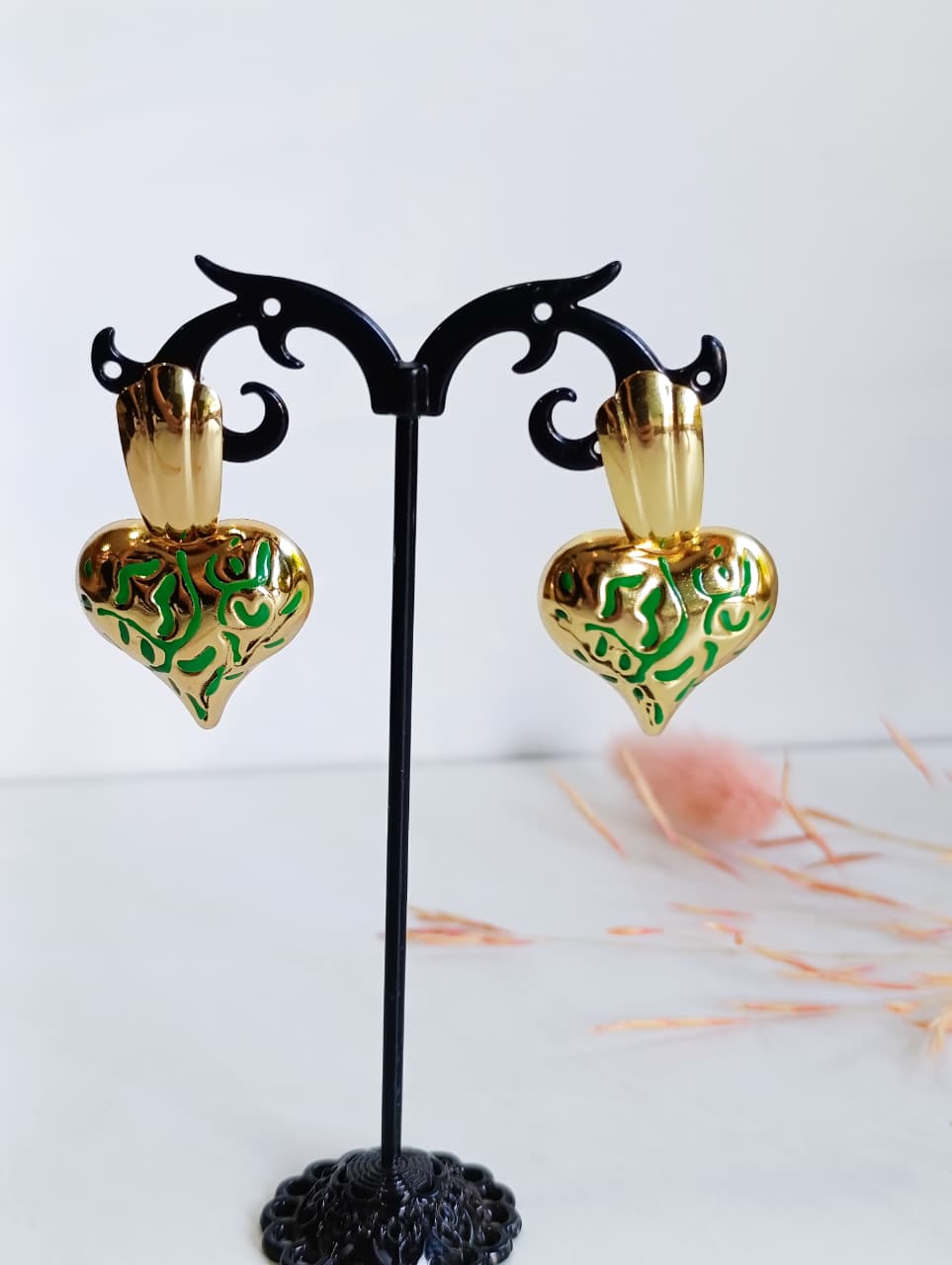 AROS CORAZÓN CALADO EN ACERO QUIRÚRGICO