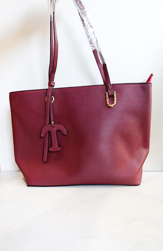 CARTERA TOTE EN COLOR VINO