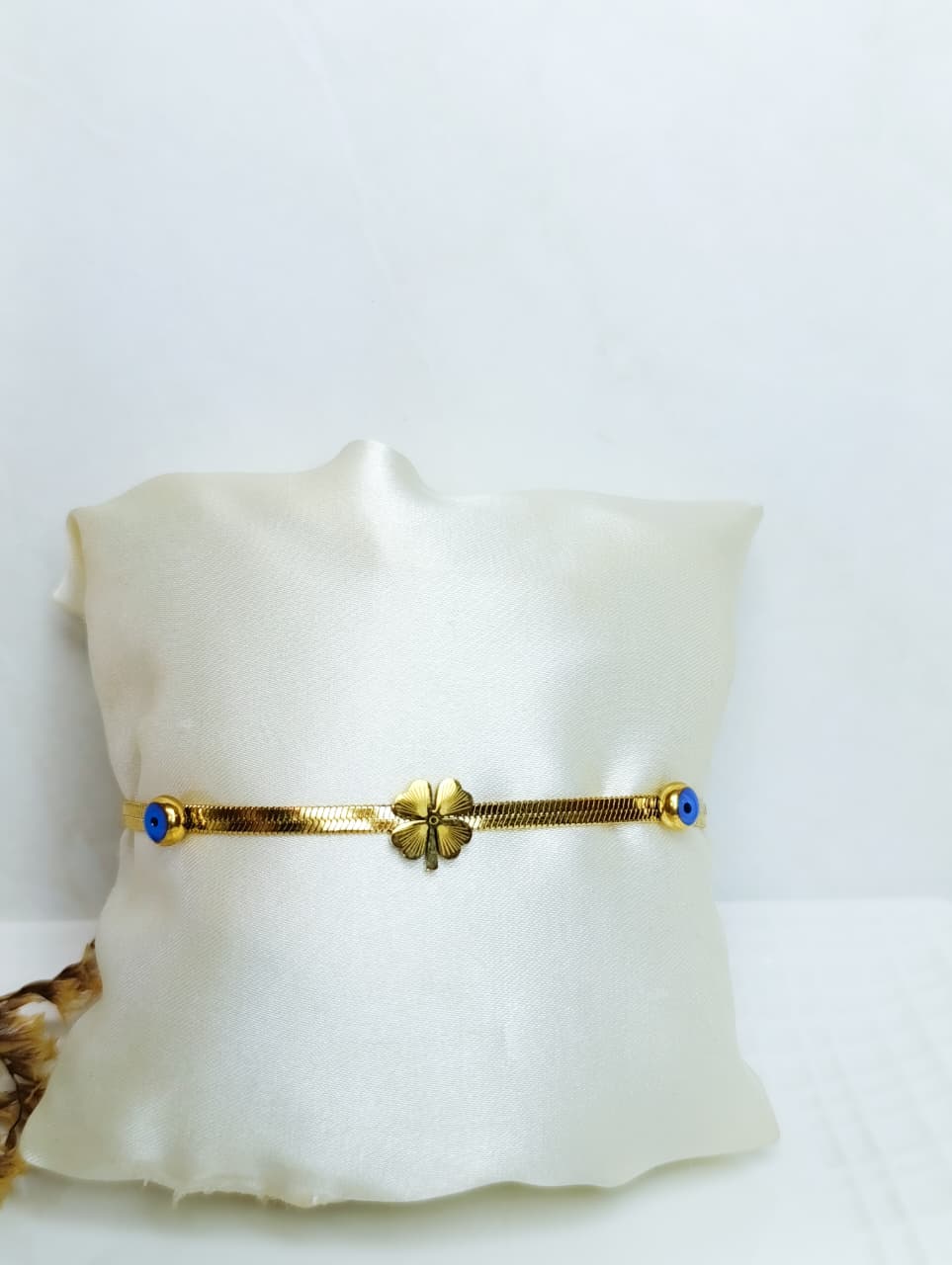 PULSERA TRÉBOL DORADA
