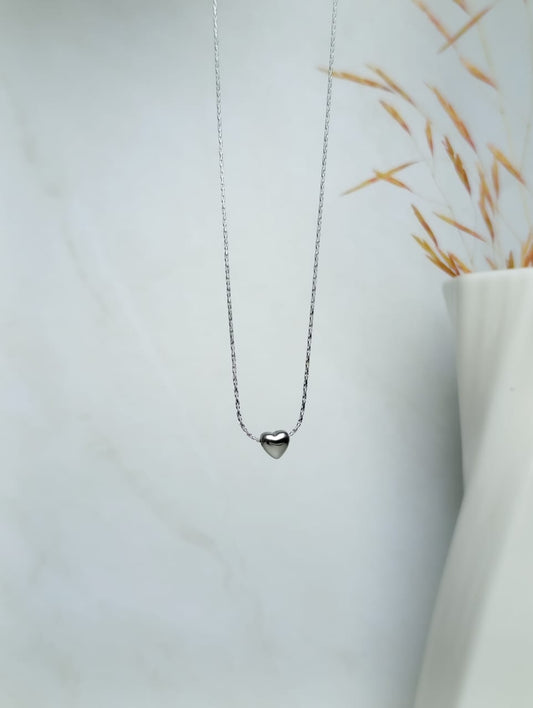 COLLAR CORAZÓN PLATEADO