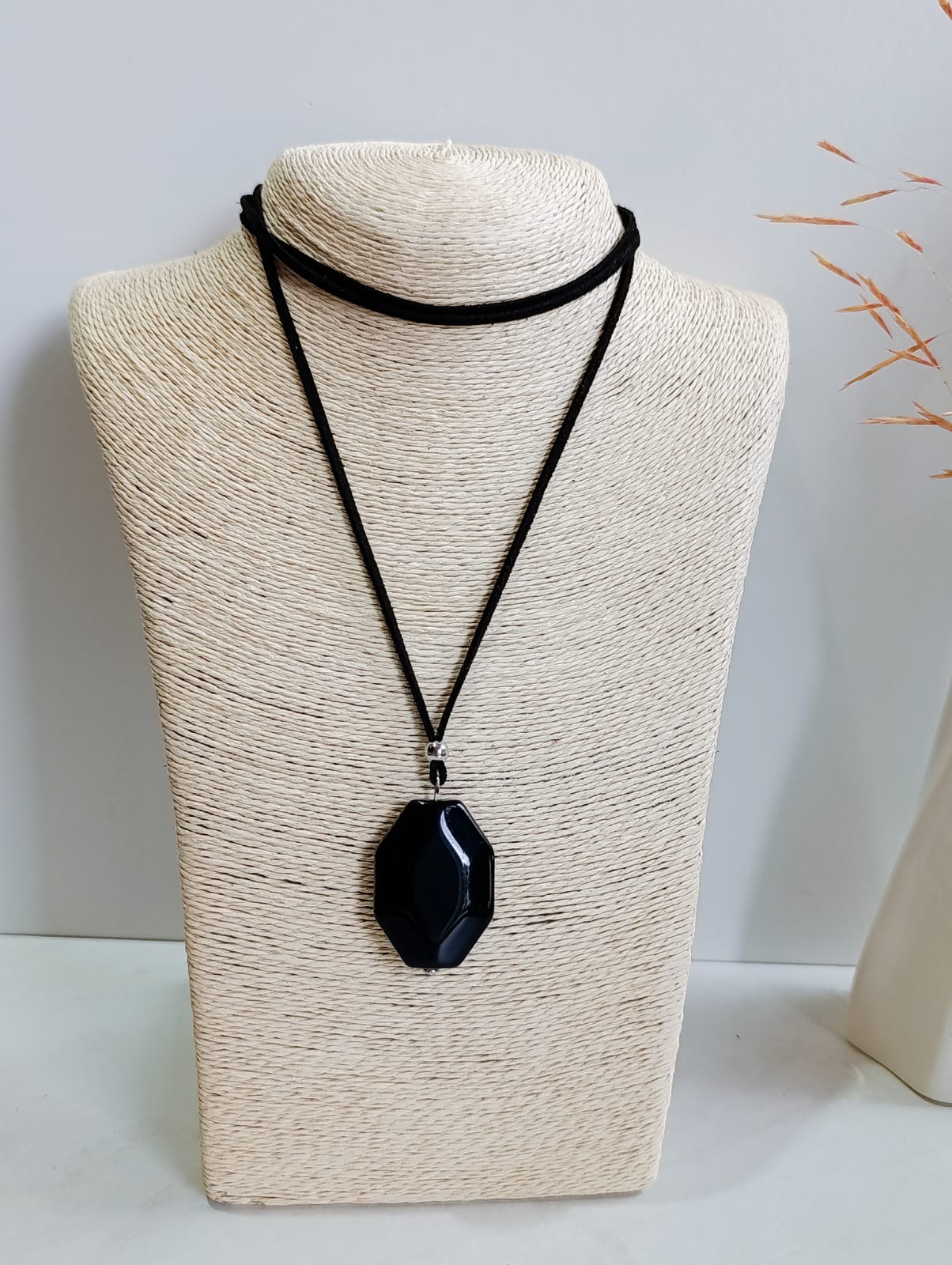 COLLAR LARGO AJUSTABLE CON PIEDRA